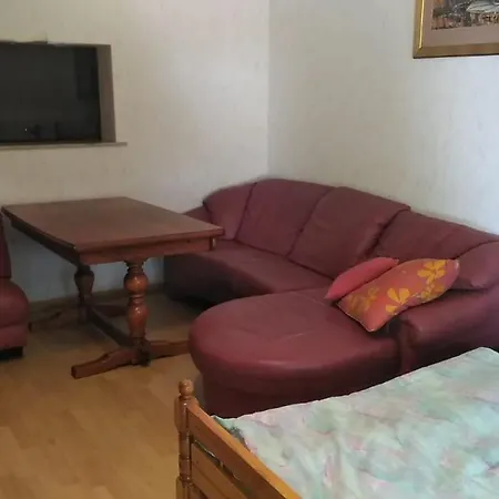 Kamen 2 Zimmer * Stuttgart